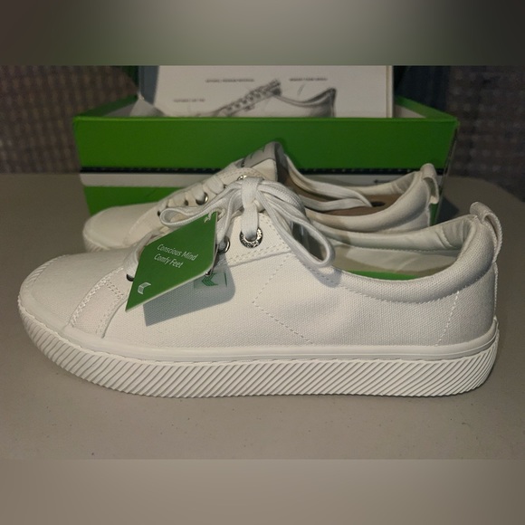 🍃NIB! Cariuma Canvas Memory Foam Sneakers - Picture 4 of 15
